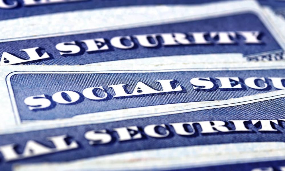 Poll Shows Most Oppose Social Security, Medicare Cuts - GV Wire - Vimarsana News