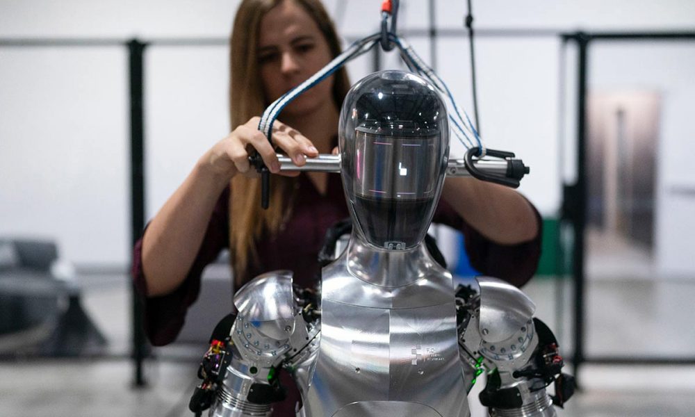 Humanoid Robot-Maker Figure Partners with OpenAI and Gets Backing from Jeff Bezos and Tech Giants - GV Wire - Vimarsana News